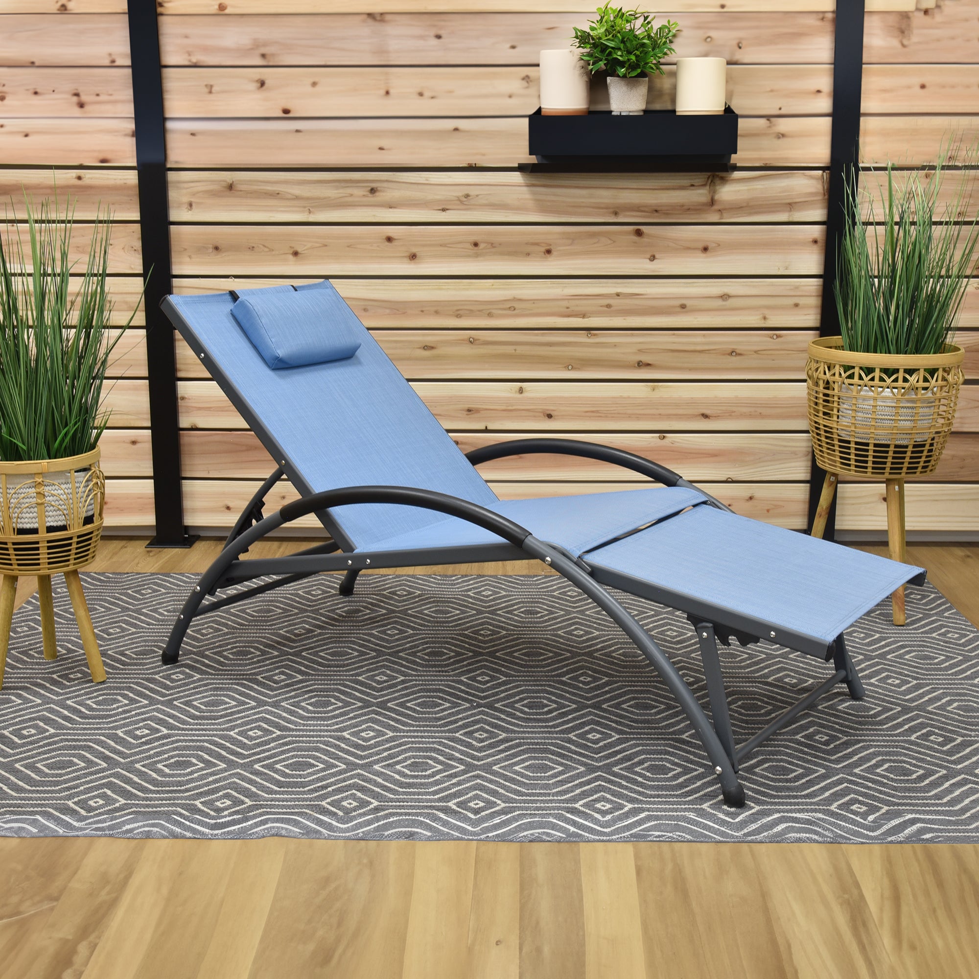 Dockside Phifer ® & Aluminum Sun Lounger - Cape Cod