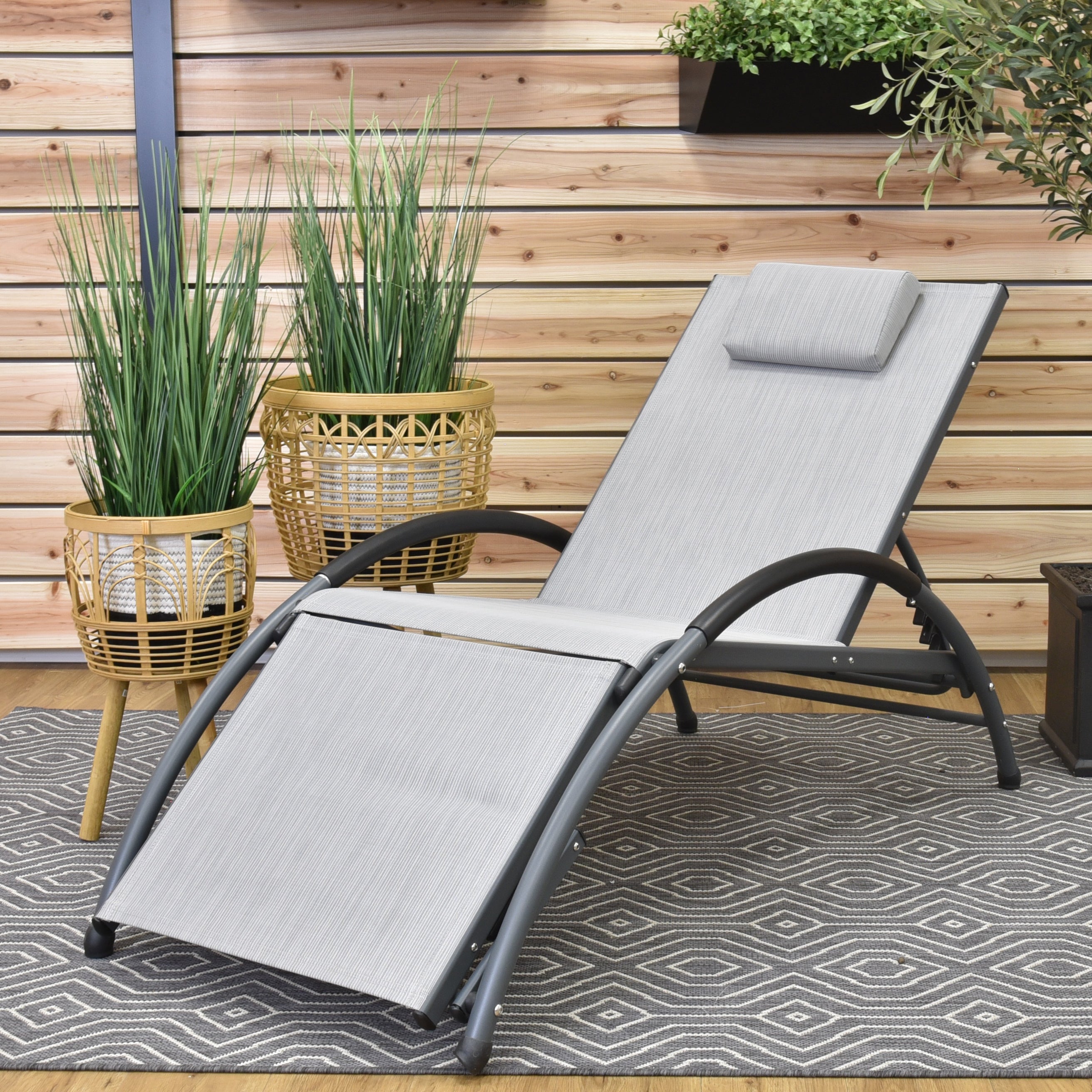 Dockside Phifer ® & Aluminum Sun Lounger - Haven