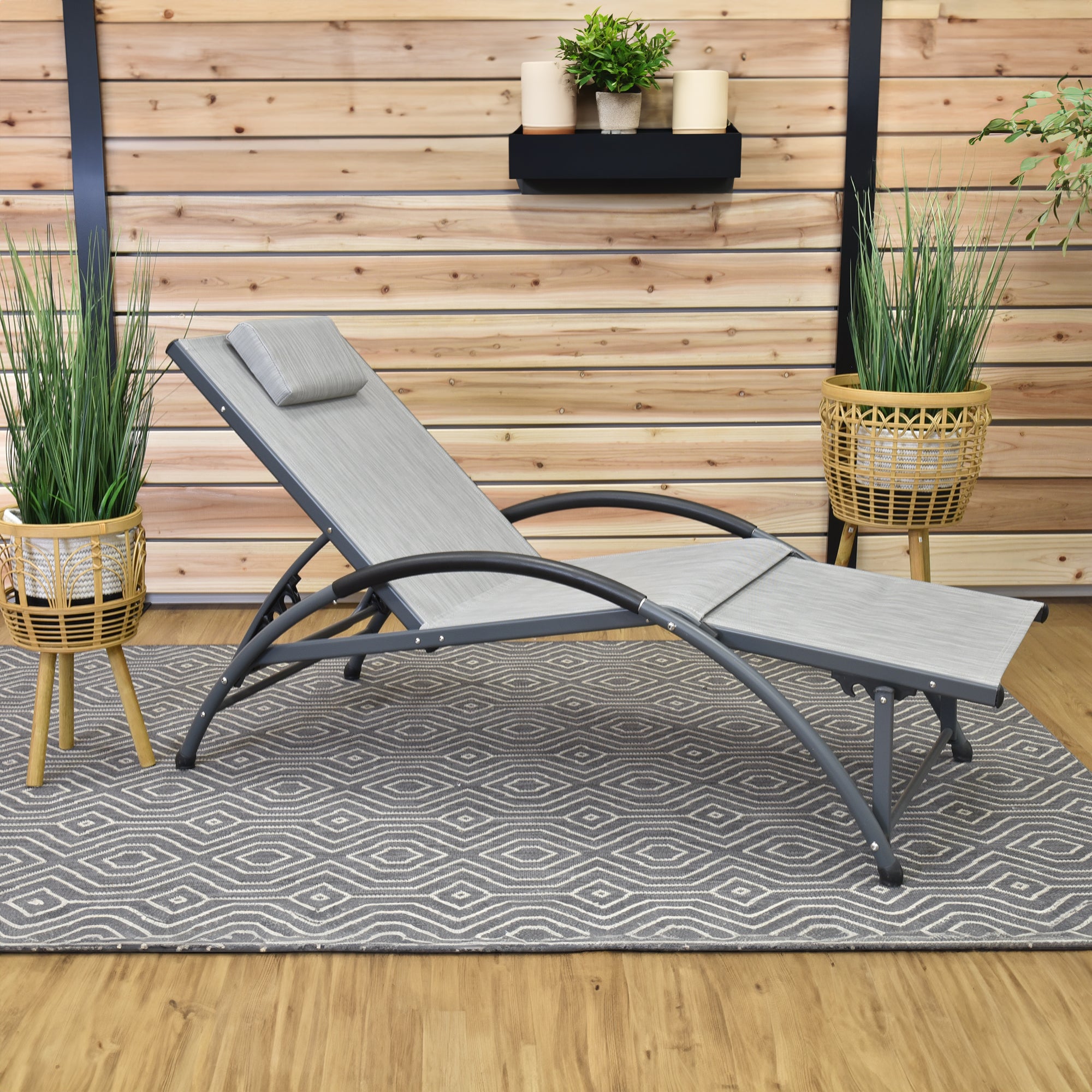 Dockside Phifer ® & Aluminum Sun Lounger - Haven