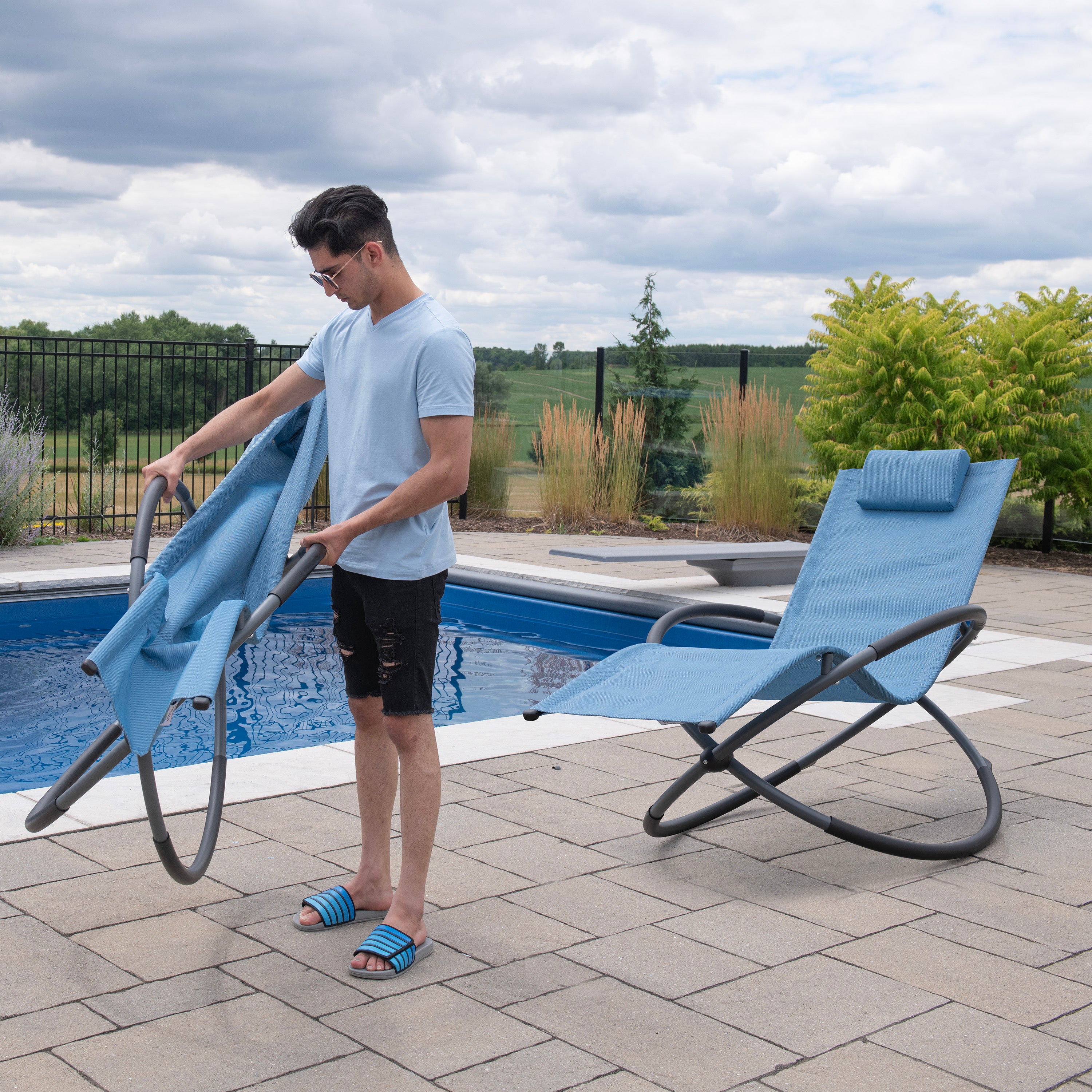 Orbital Phifer ® & Steel Lounger - Cape Cod