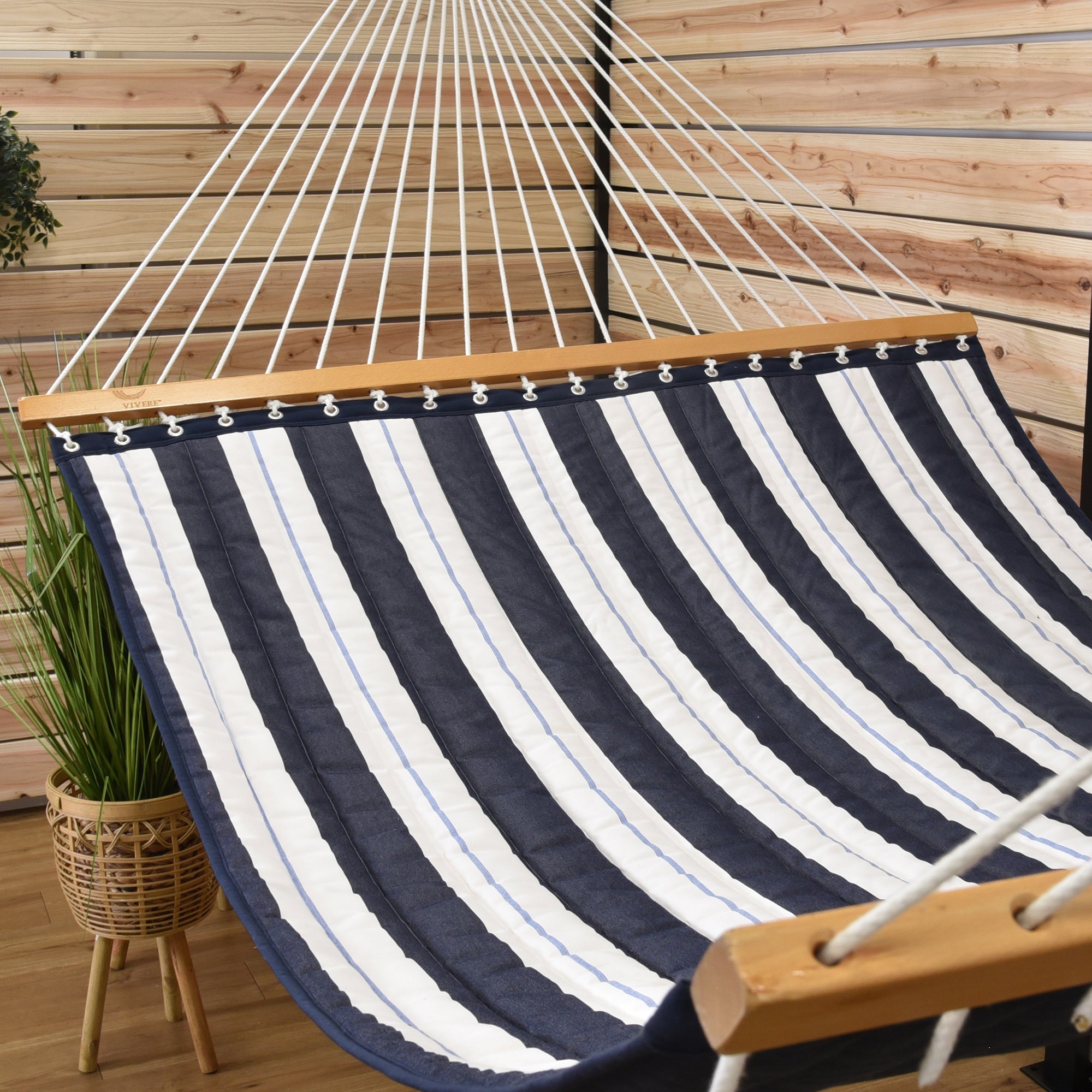 Sunbrella Quilted Spreader Bar Hammock (Double) - Harbor