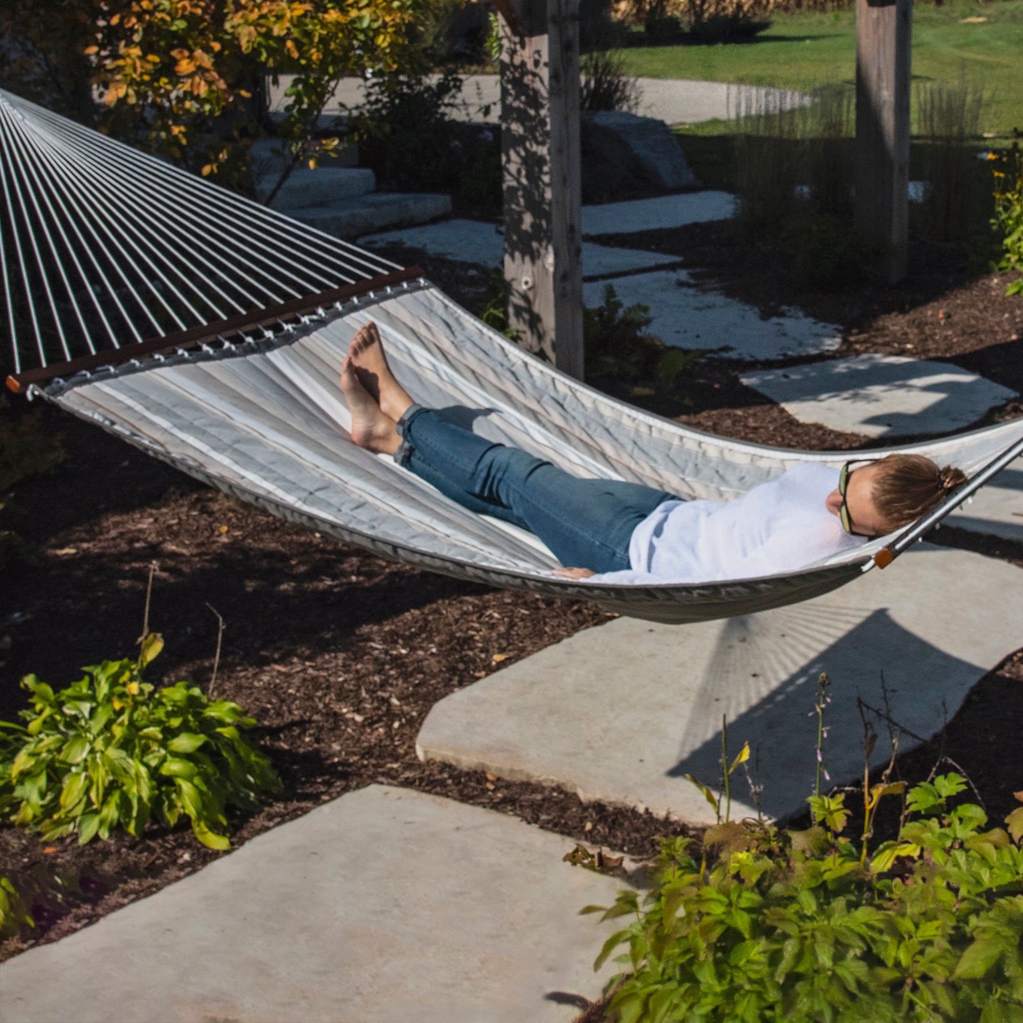 Sunbrella Quilted Spreader Bar Hammock (Double) - Dove