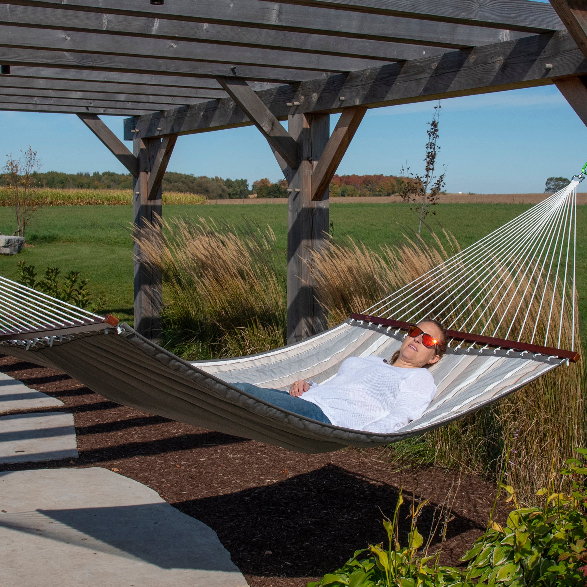 Sunbrella Quilted Spreader Bar Hammock (Double) - Dove