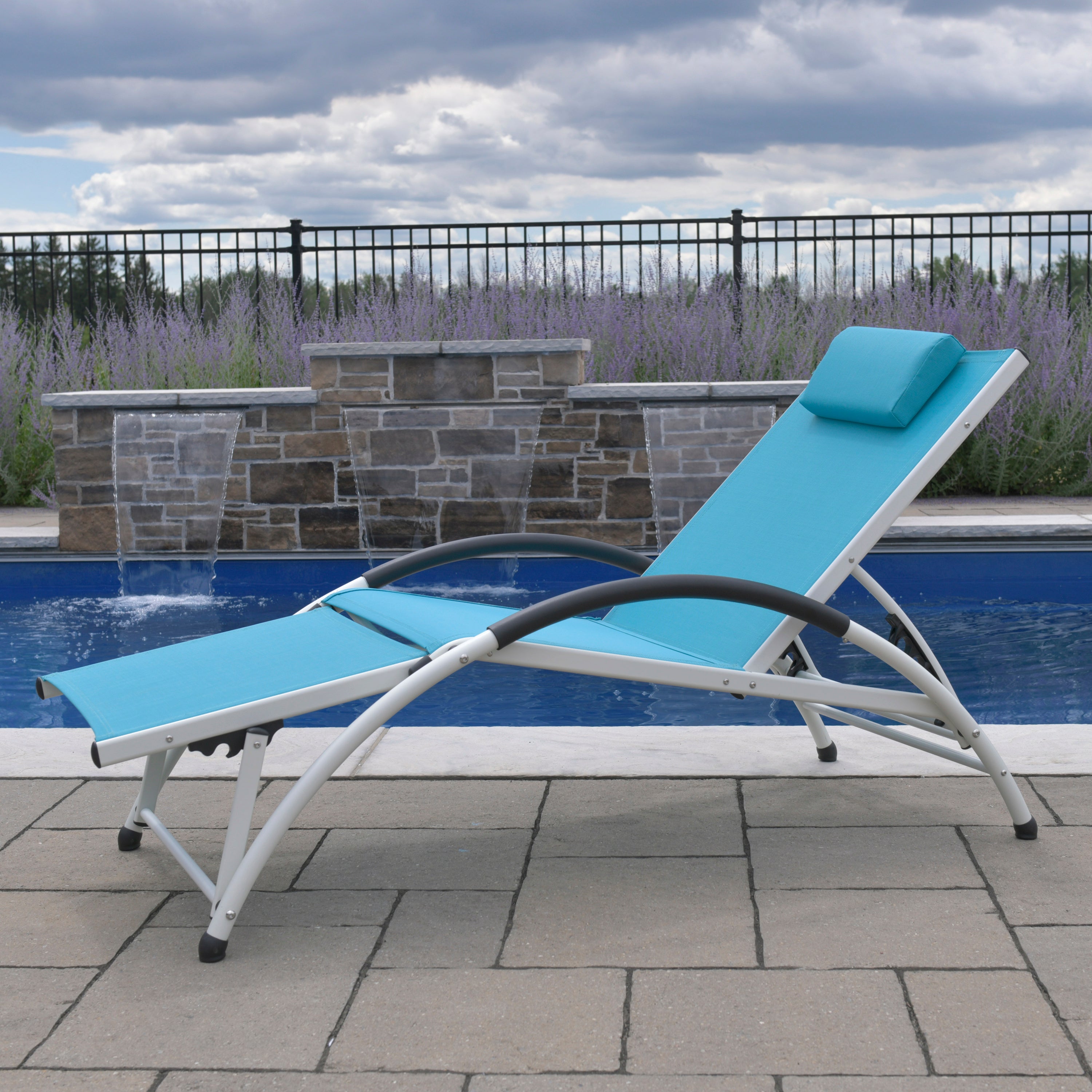 Dockside Sun Lounger - Aluminum True Turquoise