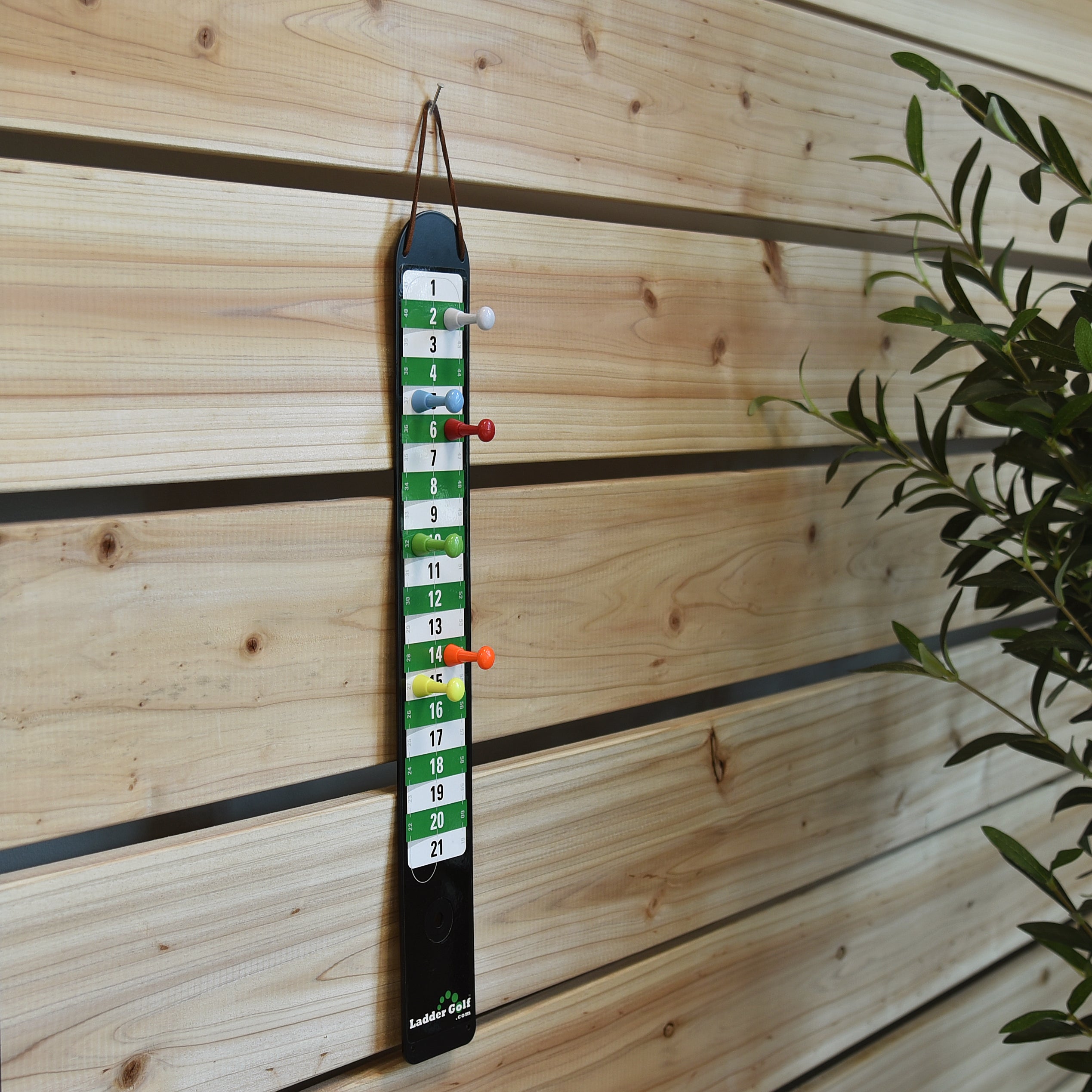 LADDER GOLF - OUTDOOR GAME SCOREBOARD - GREEN