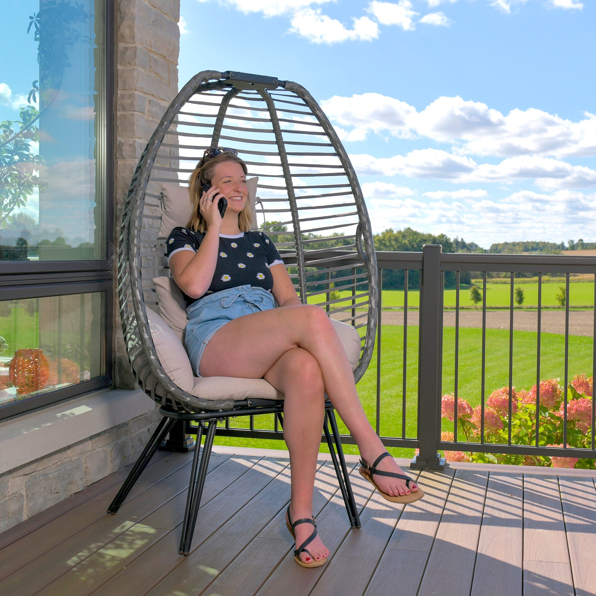 Nest Chair with Legs Moonstone